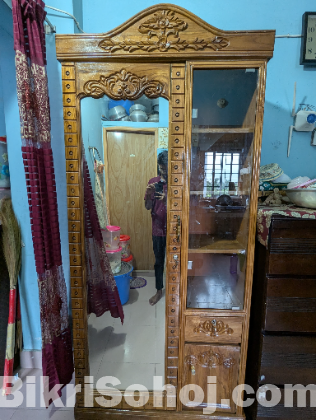 Dressing table